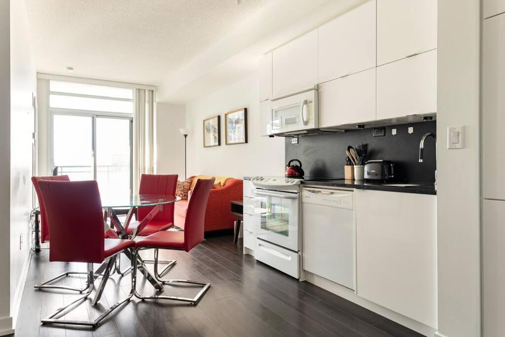Luxury Downtown Lakeview & City View Condo Toronto Exterior foto